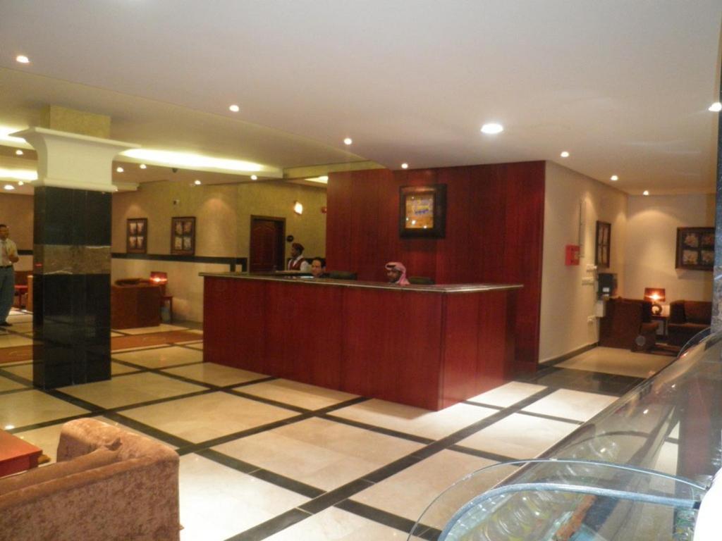 Al Muhaidb Al Nadwa Riyadh Bagian luar foto