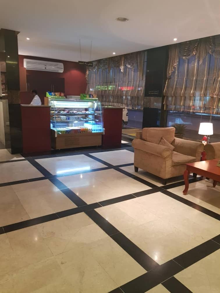 Al Muhaidb Al Nadwa Riyadh Bagian luar foto